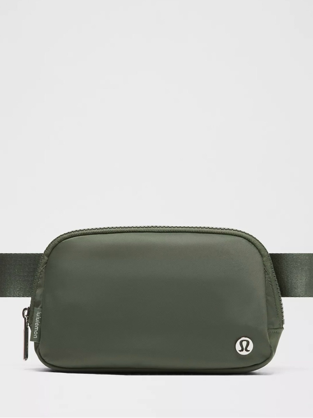 LULULEMON Everywhere Belt Bag 1L
in Sassy Sage/Silver